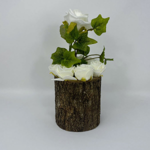 a22071-1-img_e6173_deco_florale_roses_blanches