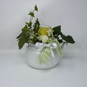 a22073-2-img_e6185_deco_florale_theiere_roses_jaunes