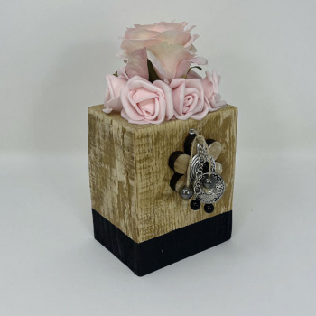 a22074-3-img_e6193_deco_florale_roses_bijoux