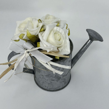 a22076-4-img_e6209_deco_florale_arrosoire_roses