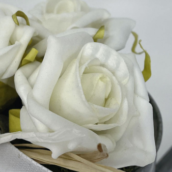 a22076-5-img_e6210_deco_florale_arrosoire_roses