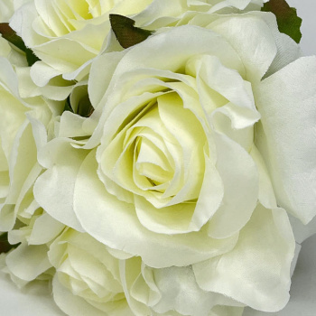 n122108-3-img_e7317_bouquet_roses_blanches_fleurs_artificielles